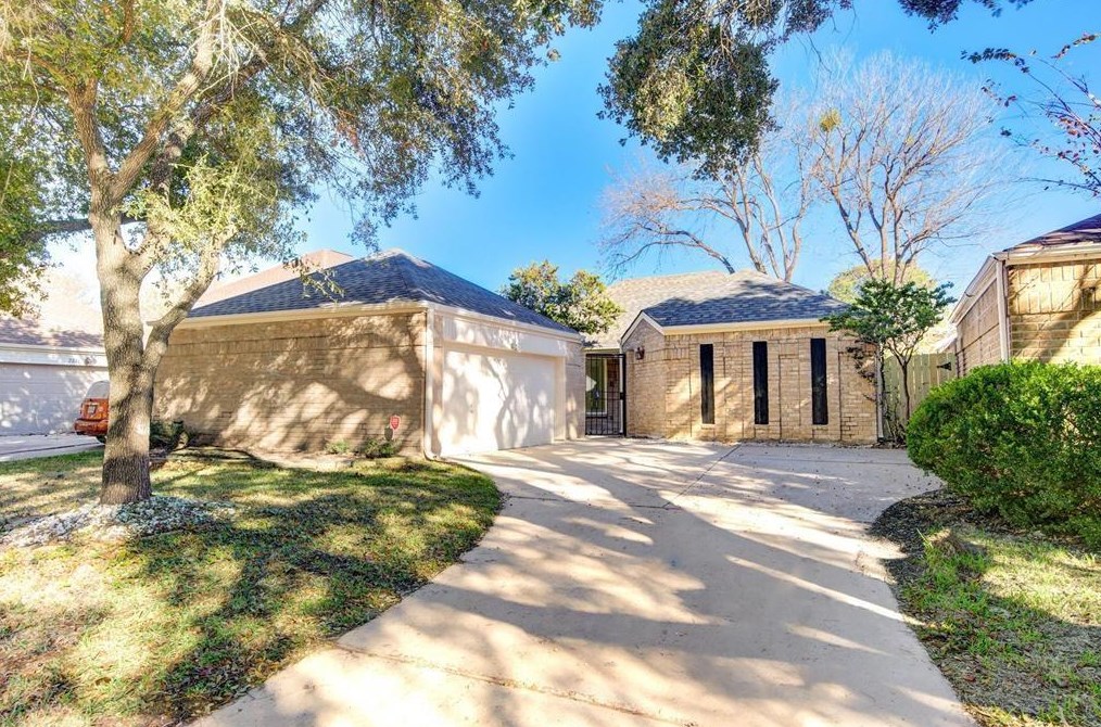 2235 Briarwest Blvd, Houston, TX 77077