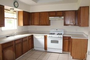 5005 Meadow Crest St, Morgans Point, TX 77571-2838