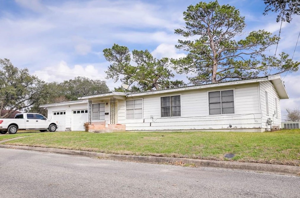 108 Rick Dr, Ezzell, TX 77964