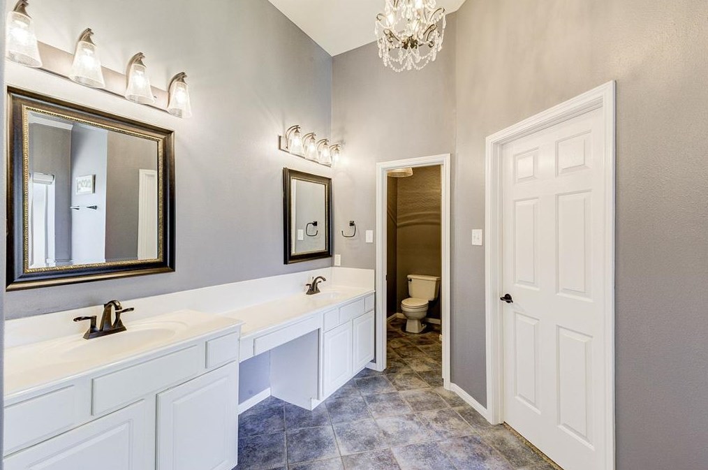 7802 Stone Oak Ct, Houston TX  77070-4337 exterior