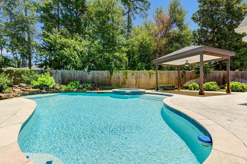 7802 Stone Oak Ct, Houston TX  77070-4337 exterior