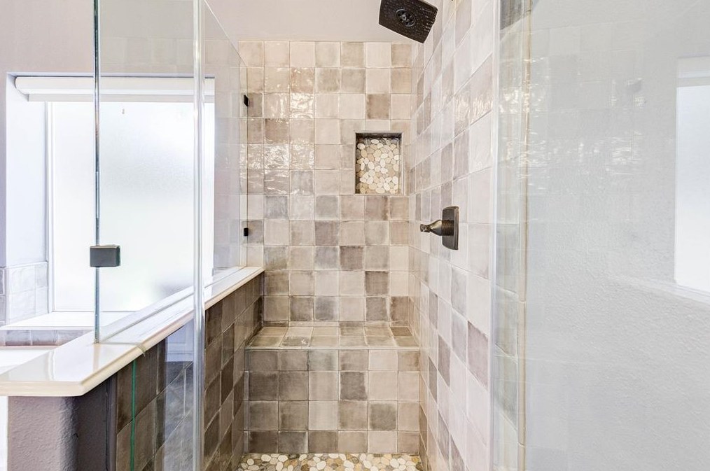 7802 Stone Oak Ct, Houston TX  77070-4337 exterior