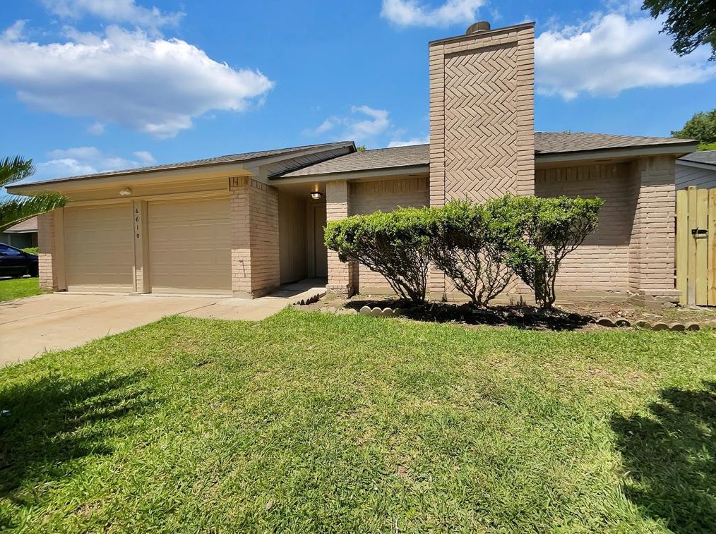 6610 Soledad Dr, Houston TX  77083-5257 exterior