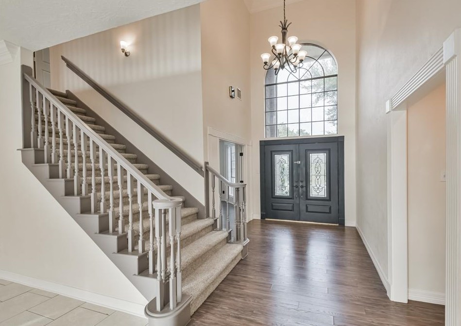 5411 Summer Snow Dr, Houston TX  77041-6575 exterior