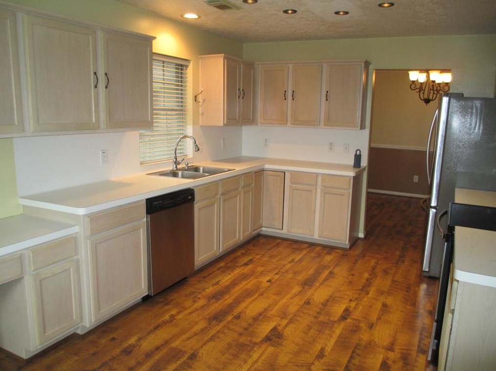 17826 Scenic Oaks Dr, Richmond, TX 77407
