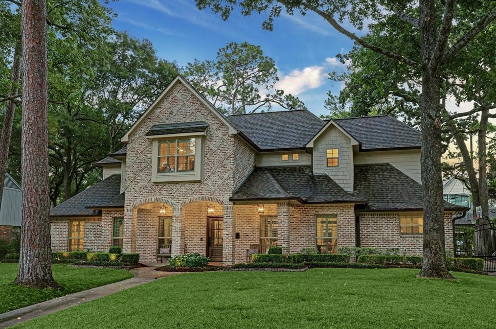 12131 Overcup Dr, Houston, TX 77024-4250