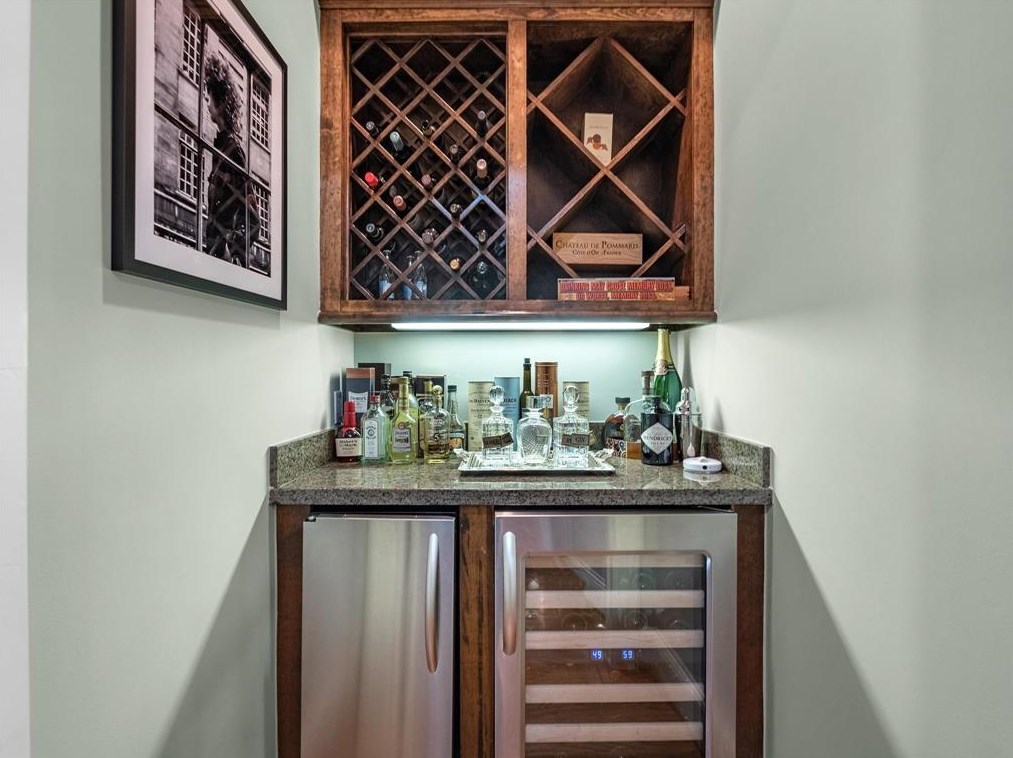 1912 Brun St, Houston TX  77019-6557 exterior