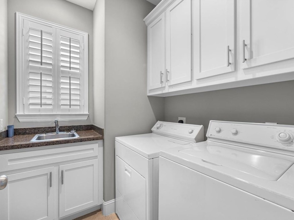 1912 Brun St, Houston TX  77019-6557 exterior