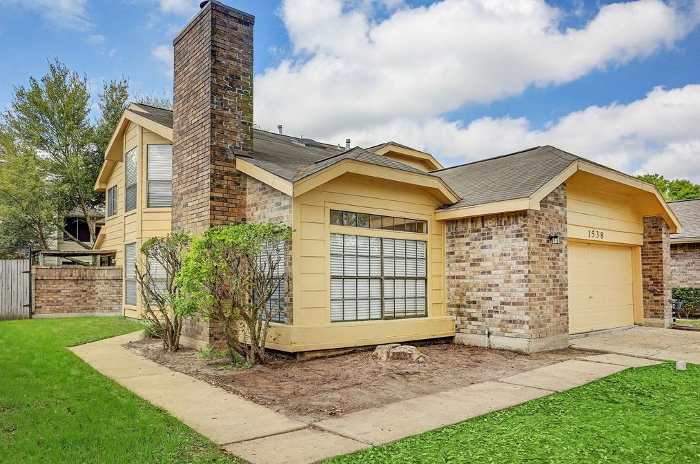 1538 Ainsdale Dr, Houston, TX 77077
