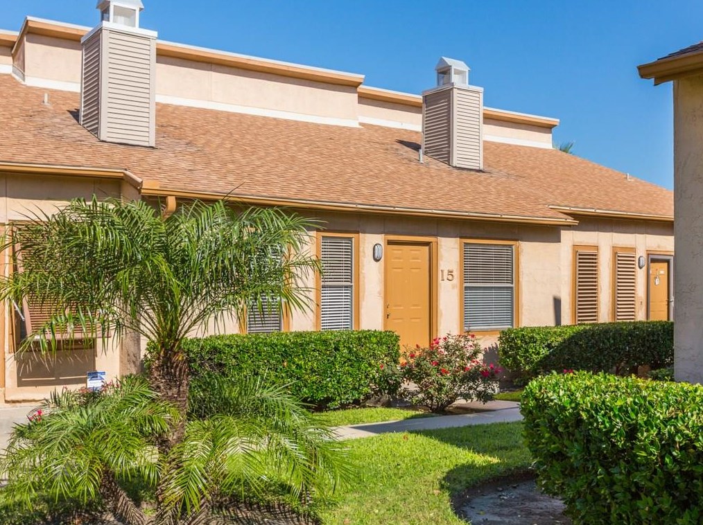 3700 83rd St #15, Galveston, TX 77554