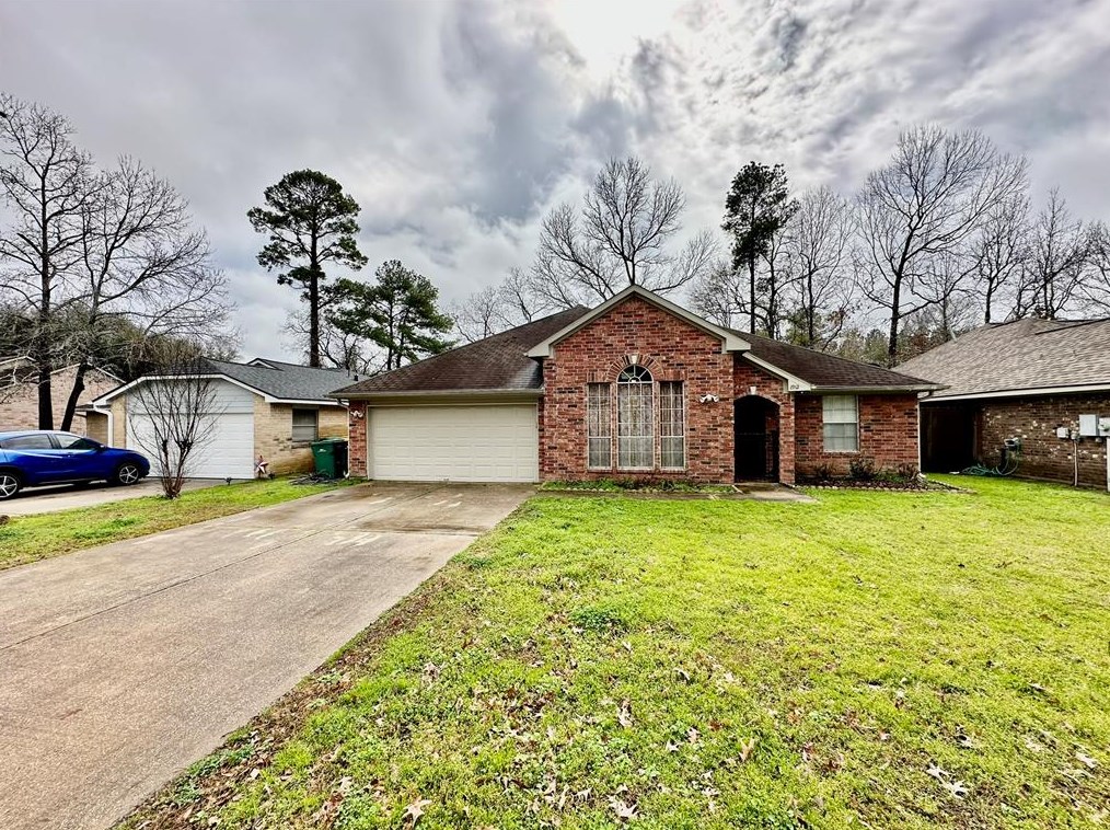 1912 Hunnington Dr, Conroe, TX 77303