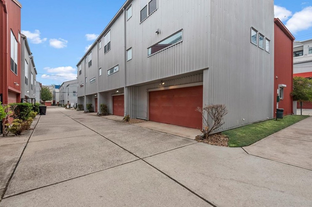 1218 Crosby St, Houston, TX 77019-4716