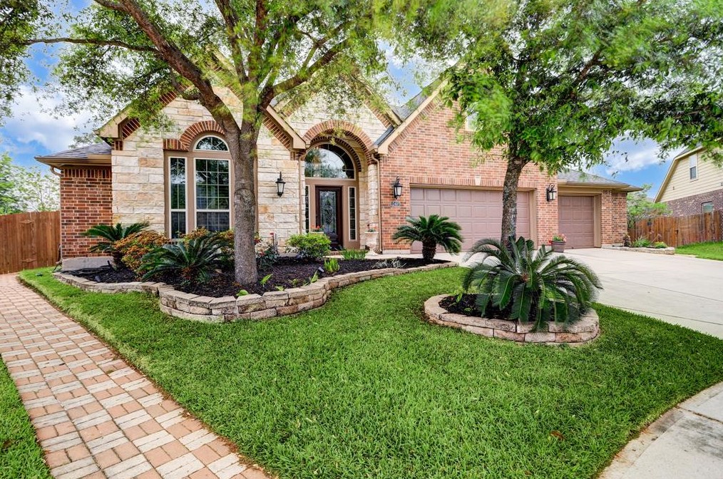 13407 Graham Springs Ct, Houston, TX 77044-1401