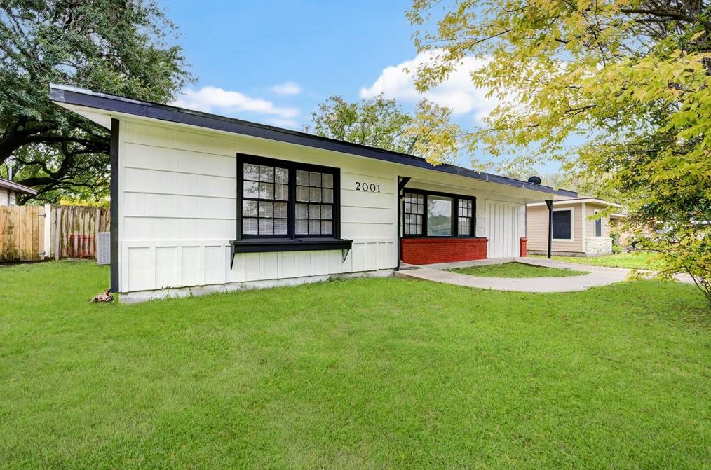 2001 3rd Ave N, Texas City, TX 77590