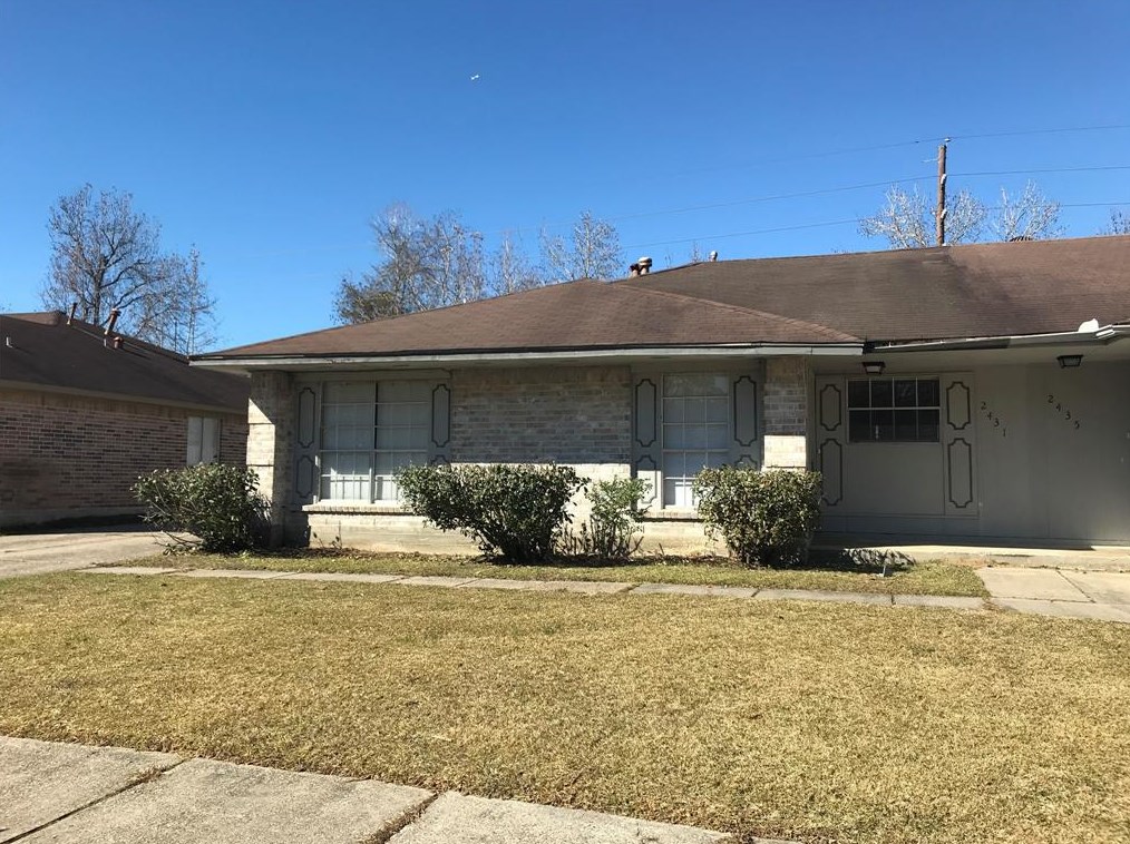 2431 Autumn Springs Ln, Spring TX  77373-6177 exterior