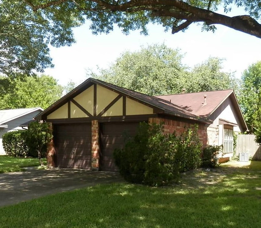 415 Ironbark Dr, Houston, TX 77598