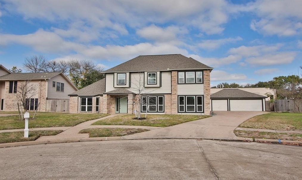 7735 Club Lake Dr, Houston, TX 77095