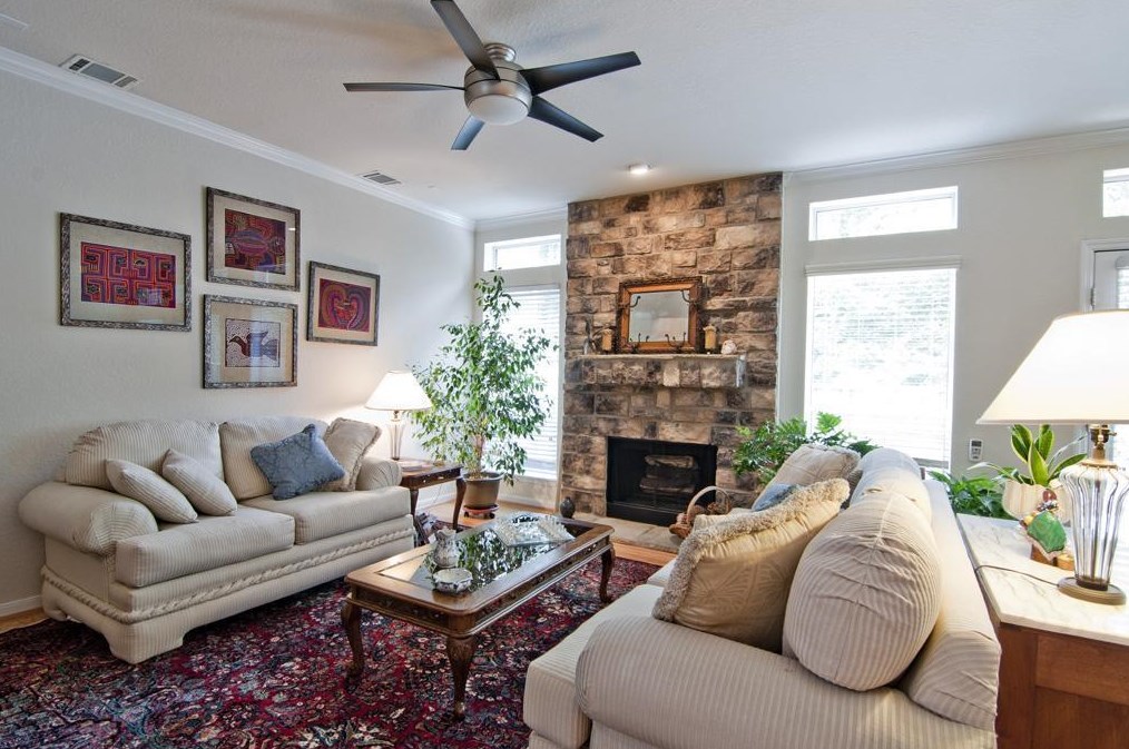 31 Endor Forest Pl, Spring TX  77382-5363 exterior