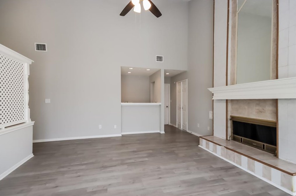 13954 Dentwood Dr, Houston TX  77014-2667 exterior