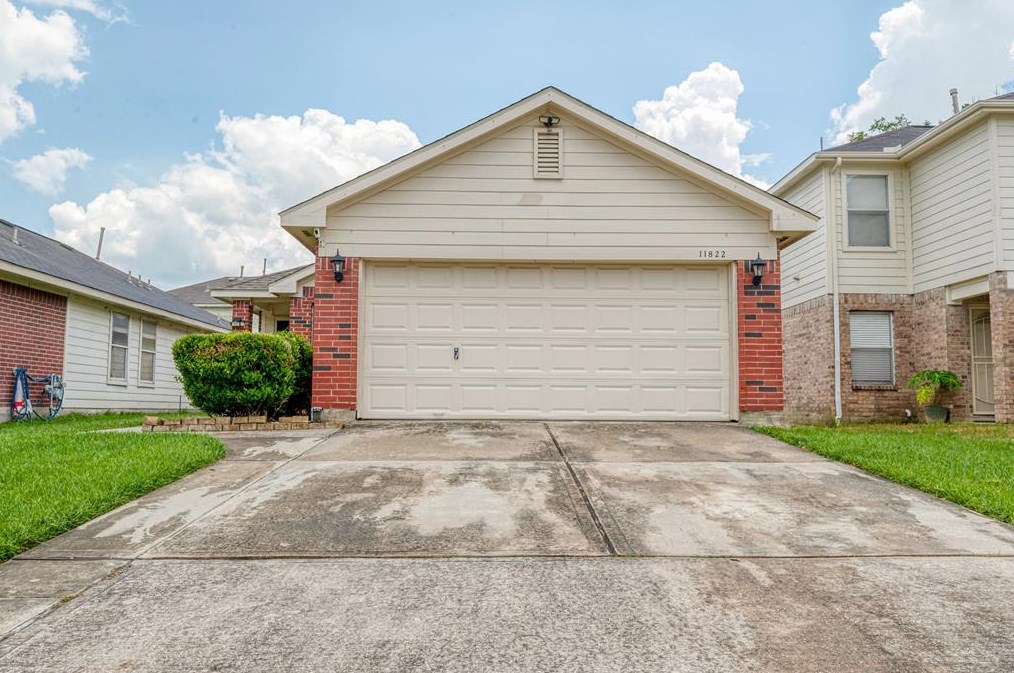 11822 Kewalo Basin Ln, Houston, TX 77034-3665