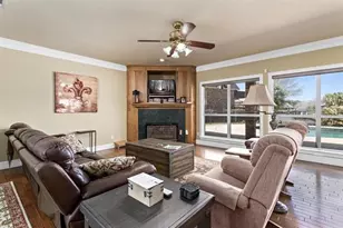 302 Waterwood Dr, Orange, TX 77630 - Photo 6