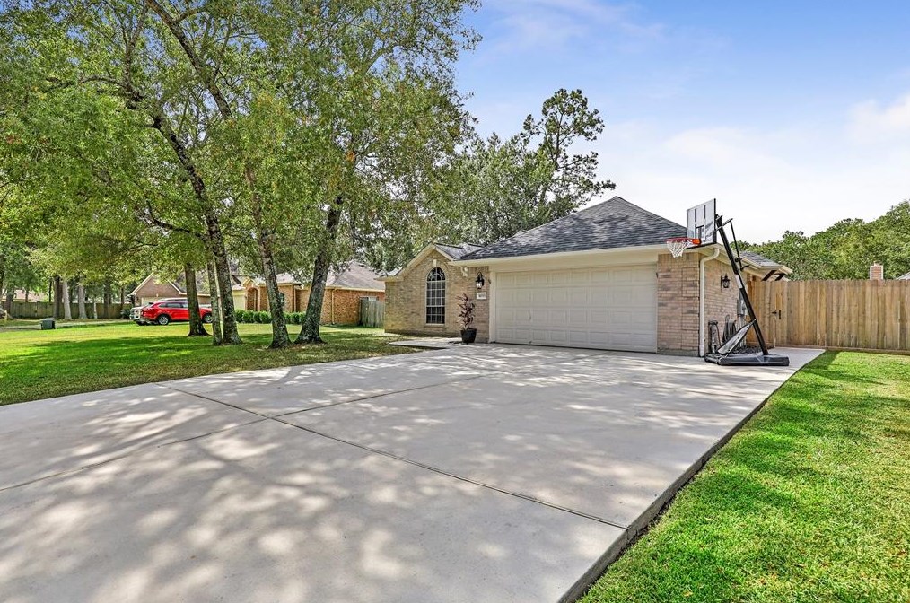 16515 Jury Rig Ct, Crosby, TX 77532-5104