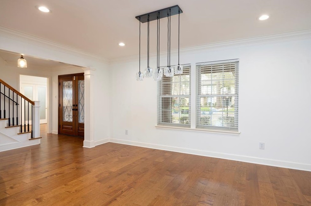 5415 Three Oaks Cir, Houston TX  77069-2722 exterior
