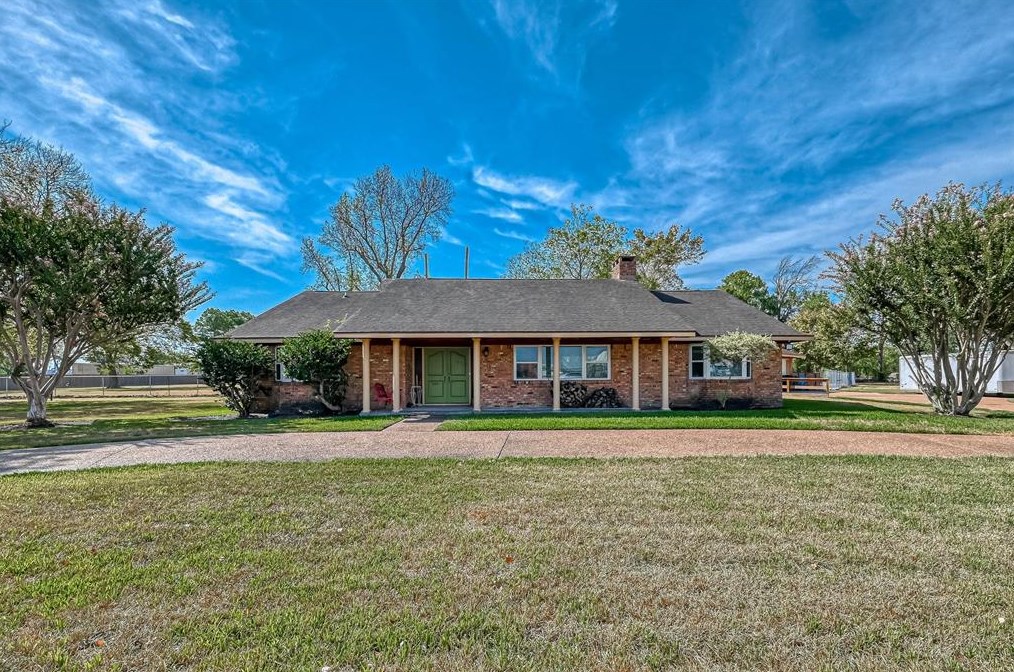 15838 Kimberlee St, Houston, TX 77049-2012