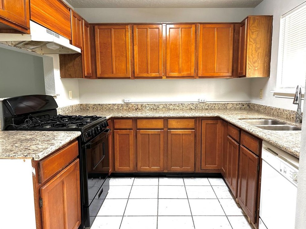2351 Spring Dusk Ln, Spring TX  77373-6162 exterior