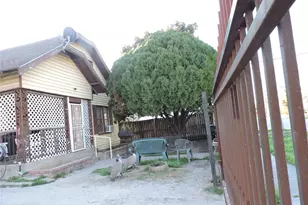 4802 Sherman St, Houston, TX 77011 - Photo 2