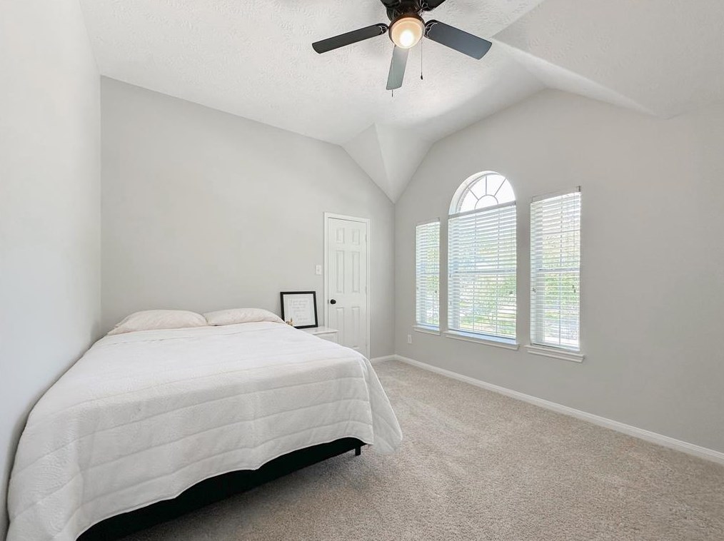 7710 Trophy Pl Dr, Humble TX 77346-8161 exterior