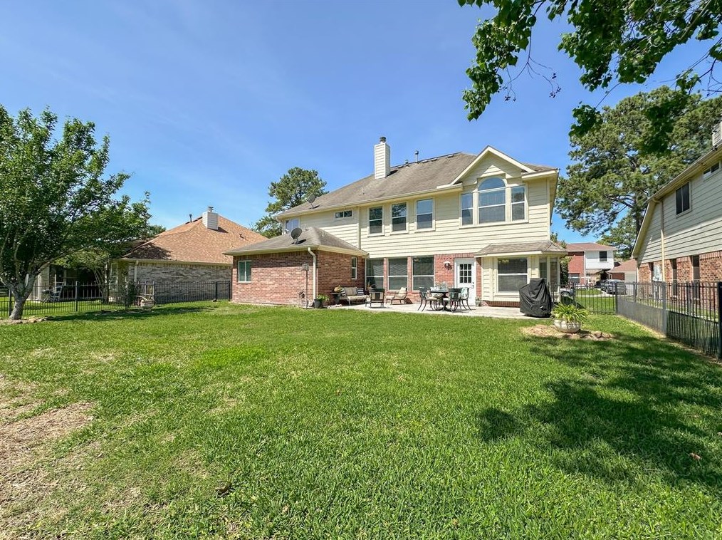 7710 Trophy Pl Dr, Humble TX 77346-8161 exterior