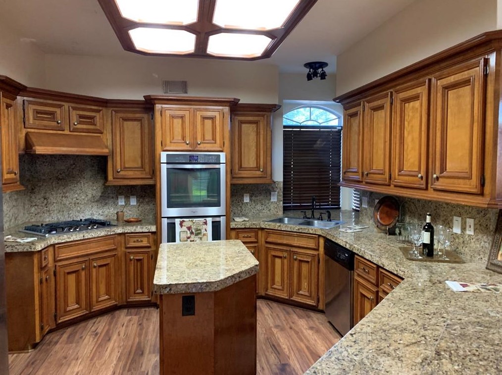 107 Snowwood Ct, Spring, TX 77388-5127