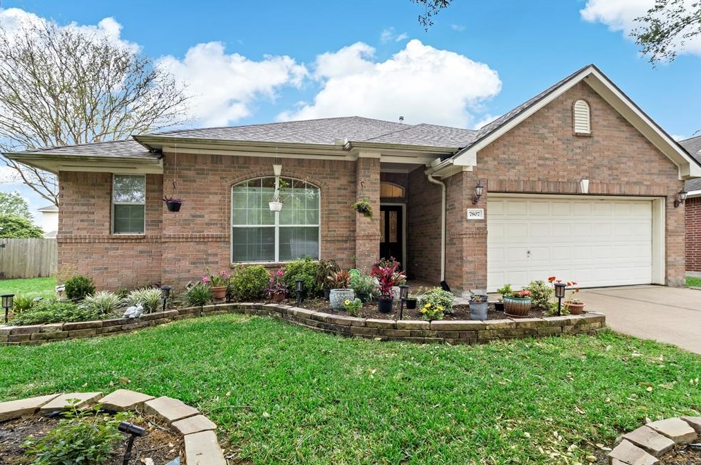 7807 Desert Canyon Ct, Houston, TX 77041