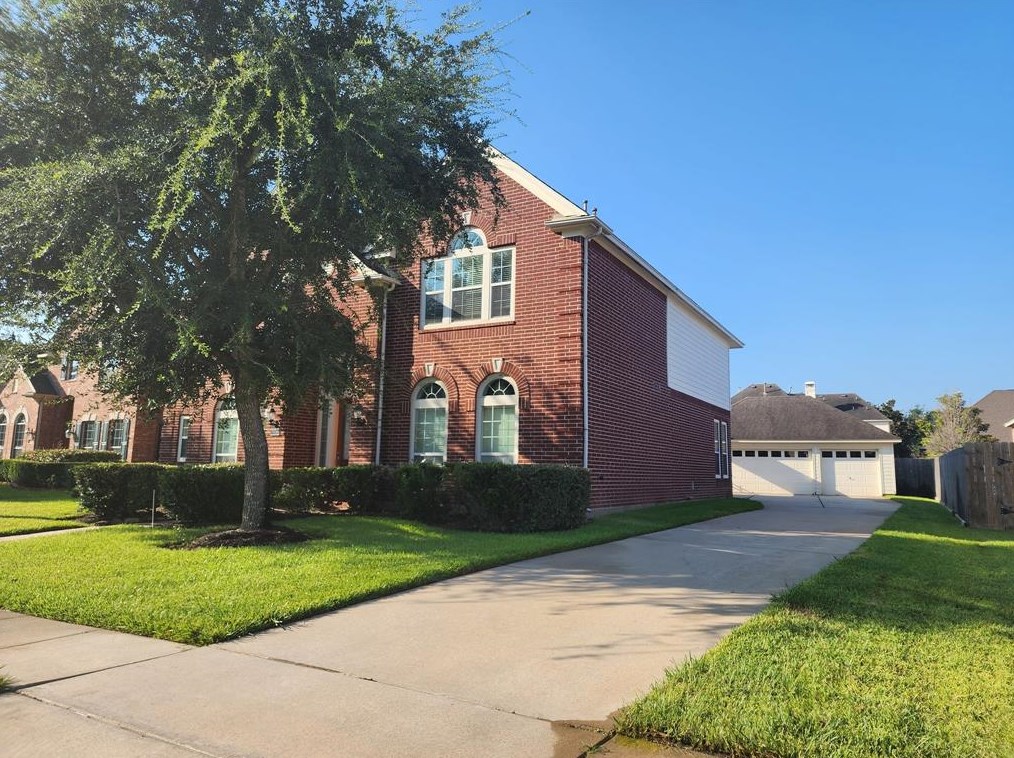 7006 Paxton Ct, Sugar Land, TX 77479