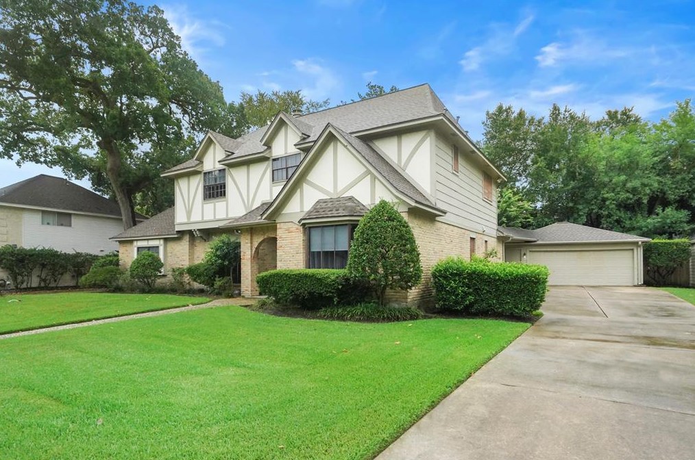 15714 Laurelfield Dr, Houston, TX 77059-6428