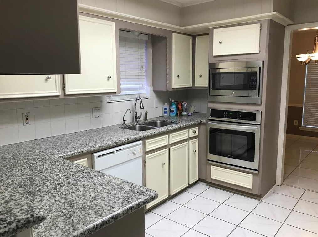 9223 Triola Ln, Houston TX  77036-6053 exterior