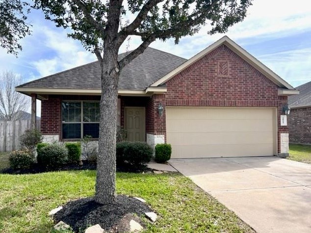 2001 Plum Grove Ln, Pearland, TX 77581