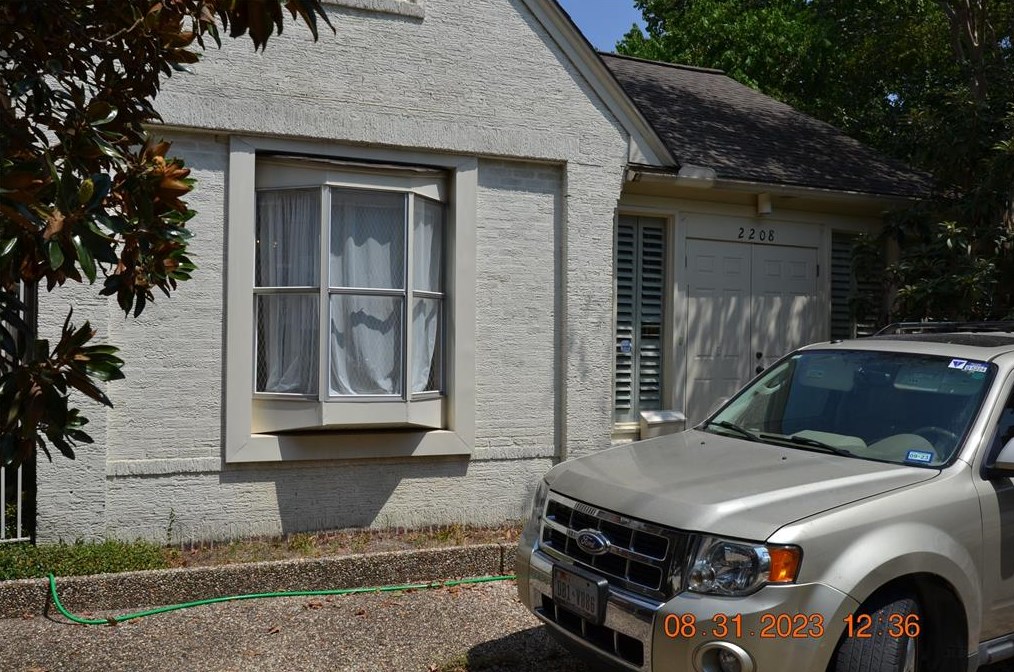 2208 Avalon Pl, Houston, TX 77019