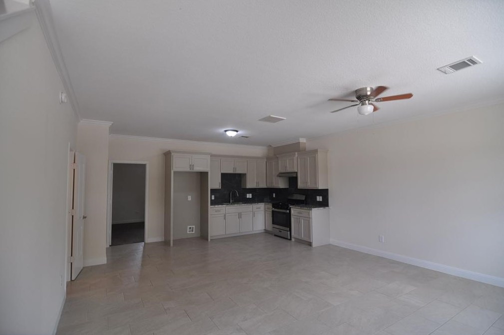 10401 Bauman Rd #a, Houston, TX 77076