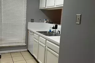 3745 Thistlemont Dr, Houston, TX 77042 - Photo 12