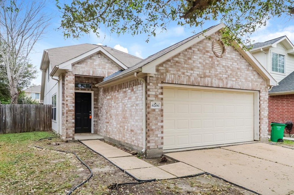 6706 Windy River Ln, Katy, TX 77449