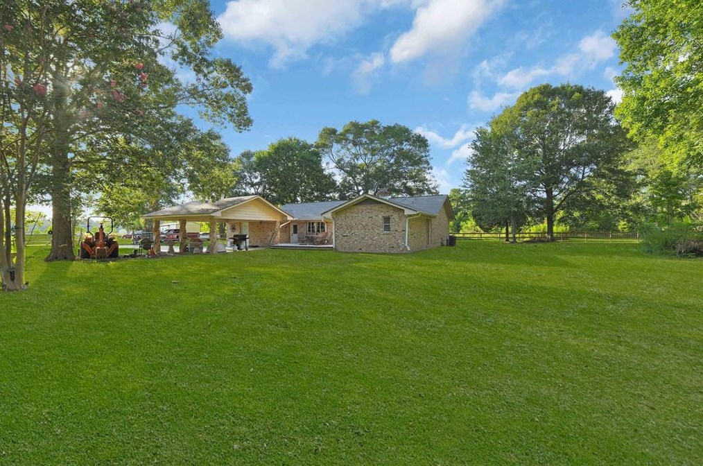164 County Road 2184, Cleveland, TX 77327-9756