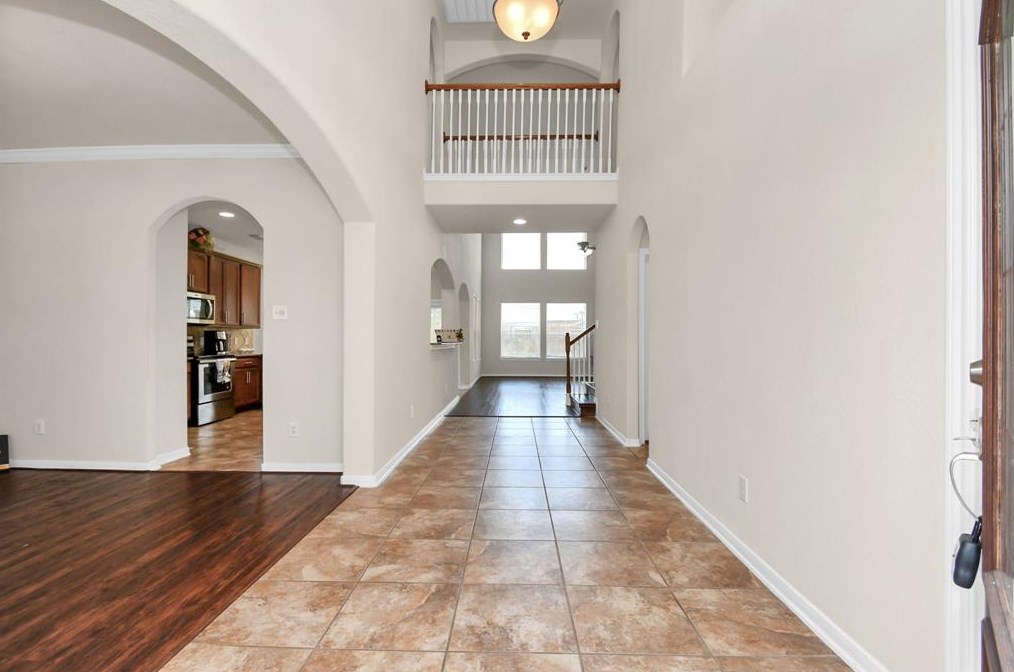 8627 Sweet Pasture Dr, Tomball, TX 77375-7645