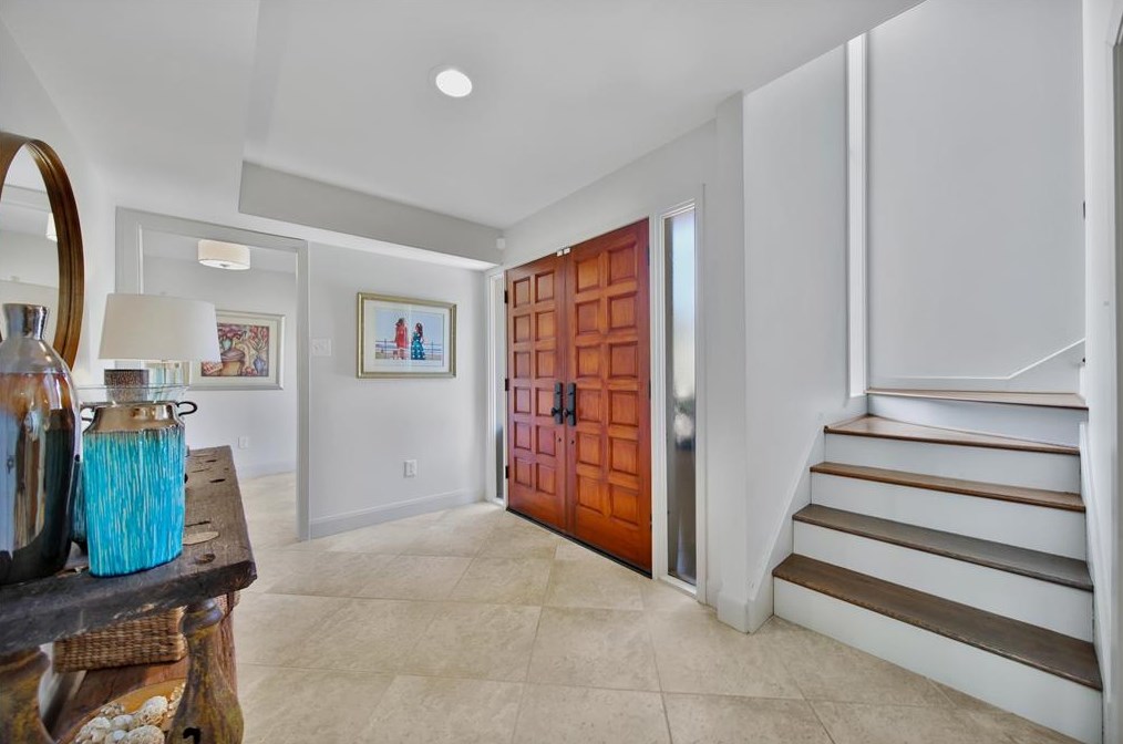 15605 Memorial Dr, Houston, TX 77079-4117