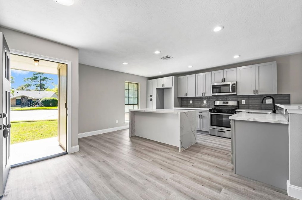 3206 Greenham Ct, Spring TX  77388-3319 exterior