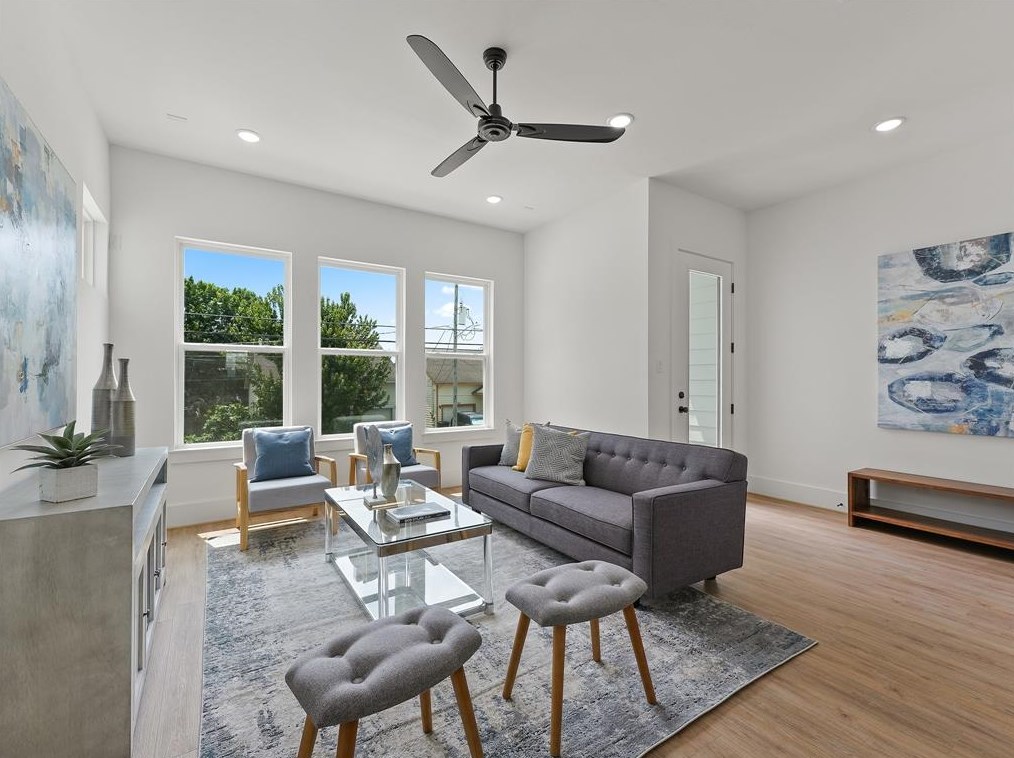 4814 Cochran, Houston TX  77009-2115 exterior