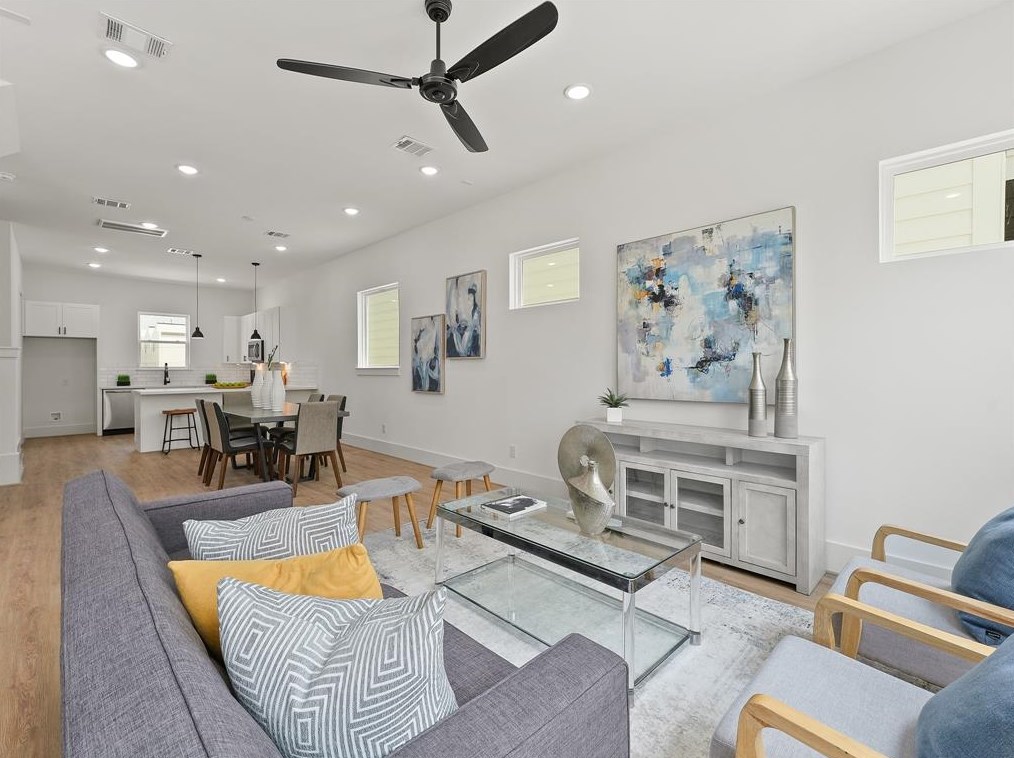 4814 Cochran, Houston TX  77009-2115 exterior