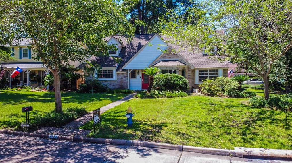 7802 Friars Court Ln, Spring, TX 77379-7156