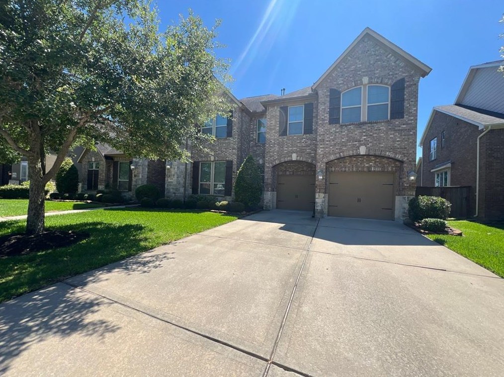 2575 Madison Ave, League City, TX 77573-4566
